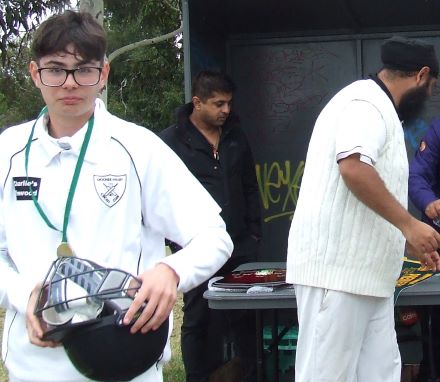 Keeper Cullan Morrissy - still an Under 16s player - after getting his Premiership medal from Manu Singh. Cullan kept flawlessly and didn't concede a bye all day.