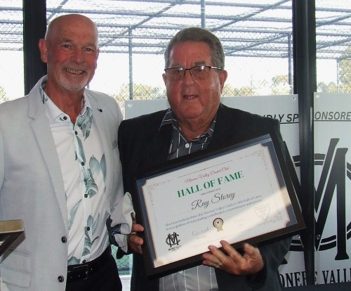 MC Greg Peters (left) presented a Hall of Fame certificate to official Legend Ray Storey - ensuring correct protocol.