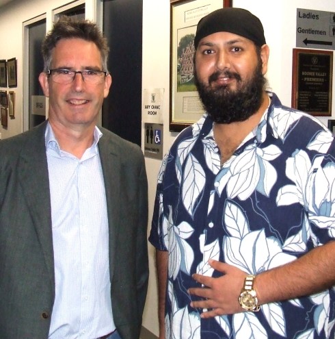 Discussing captaincy tactics: Paul Sevenson (left) and Manu Singh.