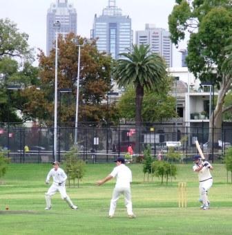The city skyscrapers provided a fitting backdrop for Matt Wenlock's fine stroke play.