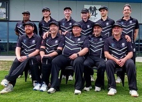 Mark Gauci (front, centre) celebrates his milestone with his Seconds teammates. L-R: Back - Sai Vivekananthan, Tain Piercy, Luka Anderson, Zac Nilsson, Dejan Gilevski and Paul Sevenson. Front - Bede Gannon, Geoff McKeown, Mark Gauci, Jim Polonidis and Domenic Gibaldi.